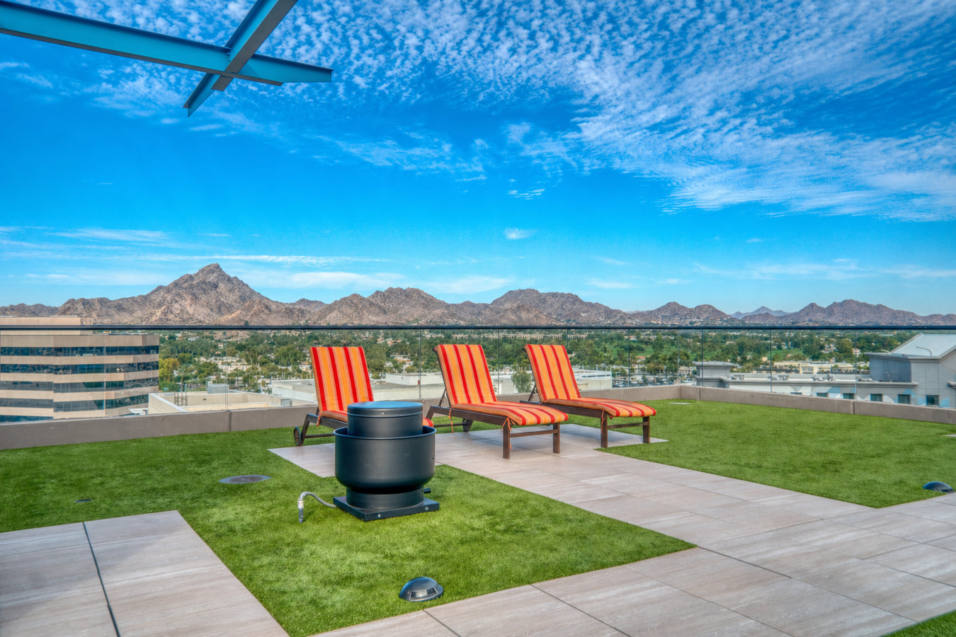 Turf for rooftop gardens in Hercules, CA